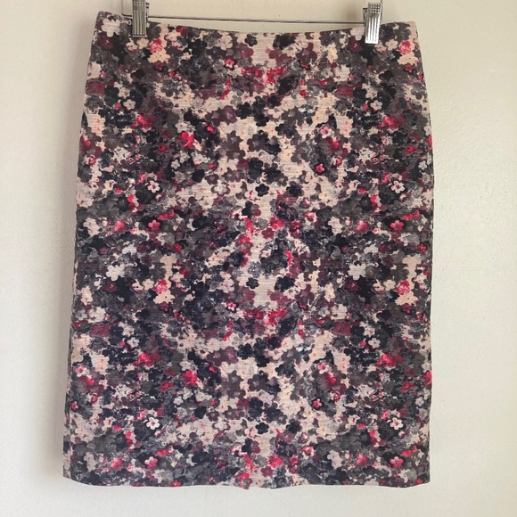 Talbots Women’s floral skirt - Picture 1 of 8